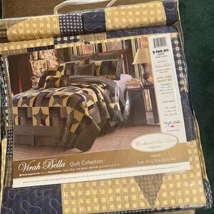 King Size Quilt Set - Blue and Gold